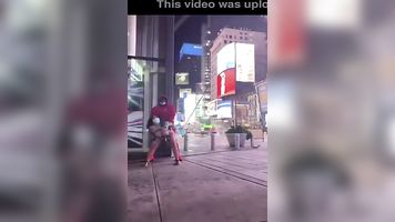 Reina Rogue y Rey Nasir Follan en la ciudad de Nueva York
